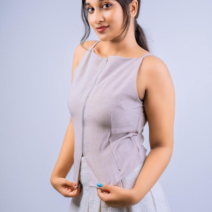Cleomara Zip Top